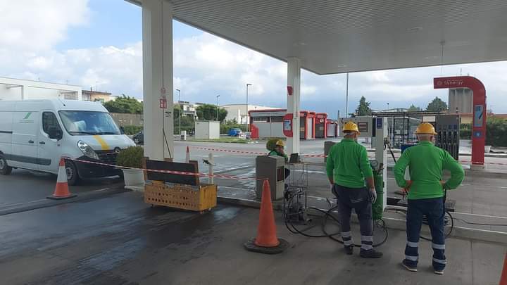 service oil e non oil ingegnere scarpetta verifica metrologica e certificazione di taratura distributori di carburante